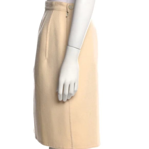 SALVATORE FERRAGAMO Knee-Length Skirt Size:M |US 8 runs small check measurements - Picture 6 of 6